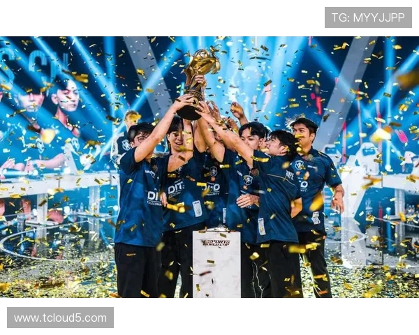 《全球电竞赛事火热进行 各大战队备战年底总决赛激战正酣》